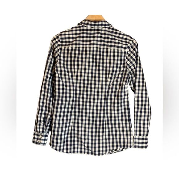 3 for $30! Vineyard wine checked button down top - Picture 12 of 12